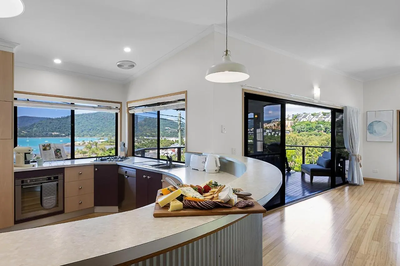 Airlie Views Villa Airlie Beach Holiday home