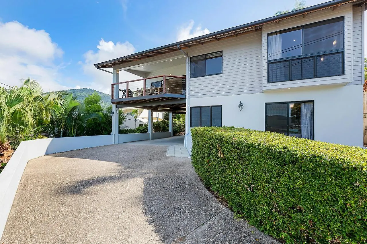 Airlie Views Villa Airlie Beach