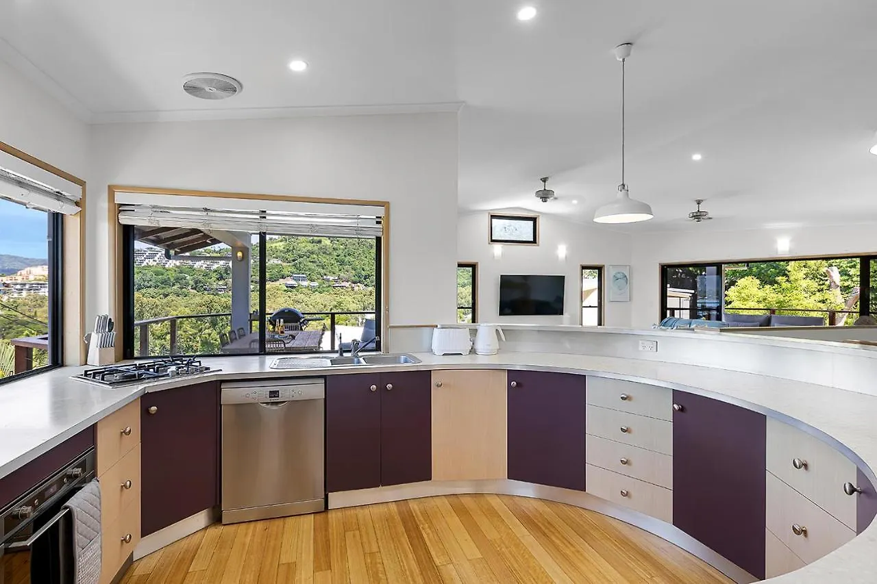 Holiday home Airlie Views Villa Airlie Beach Australia