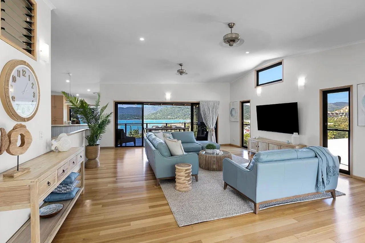 Airlie Views Villa Airlie Beach Holiday home