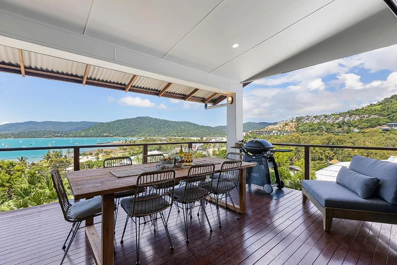 Holiday home Airlie Views Villa Airlie Beach Australia